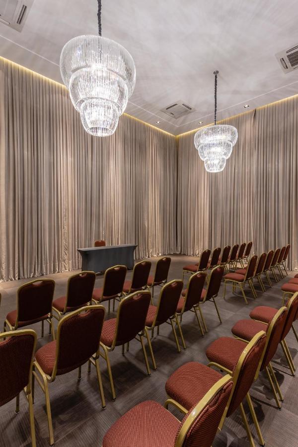 Faial Prime Suítes Hotel 4*