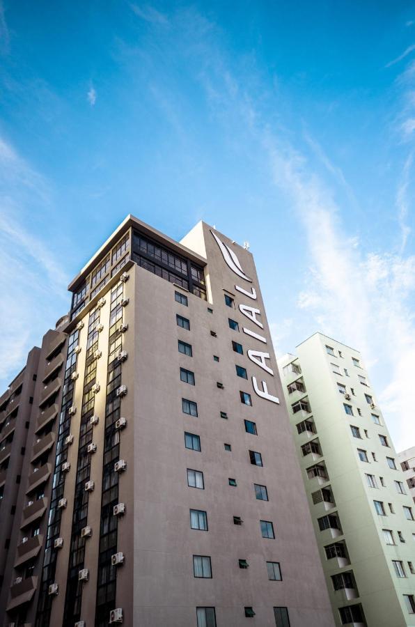 Hotel Faial Prime Suítes 4*